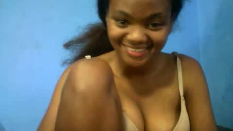 Snapshot of herisse01 chatting on April 2026 05:50:01 PM herisse01 online show from April 2026 05:50:01 PM
