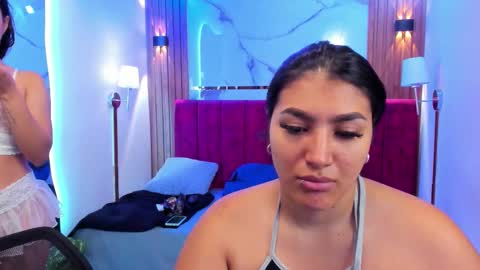 hermione_whatson online show from October 2025 12:05:01 PM