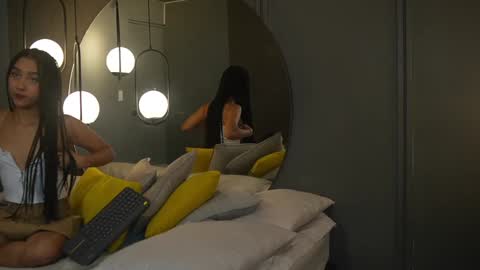 Hermione Scott online show from February 2025 01:43:02 PM