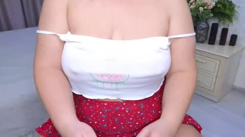 Snapshot of heroine_of_your_life chatting on November 2025 04:59:02 AM Maryana online show from November 2025 04:59:02 AM