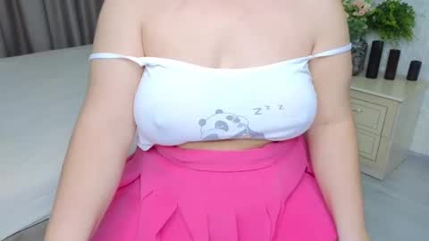 Snapshot of heroine_of_your_life chatting on February 2026 07:02:01 AM Maryana online show from February 2026 07:02:01 AM