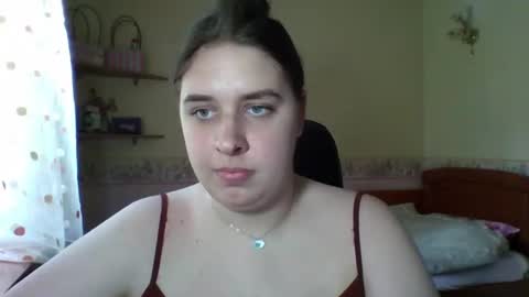 Snapshot of hess_luna_ chatting on July 2026 09:02:01 AM hess_luna_ online show from July 2026 09:02:01 AM