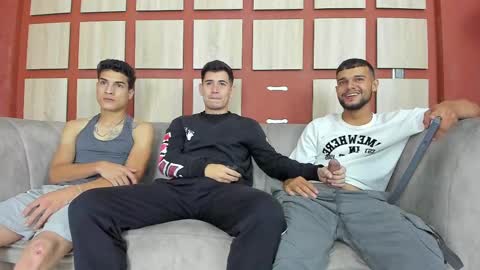 heteros men online show from March 2025 01:48:02 AM