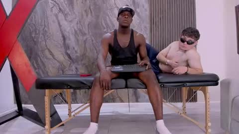 heteros men online show from September 2025 07:26:02 PM