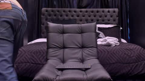 heteros men online show from April 2026 07:36:01 PM