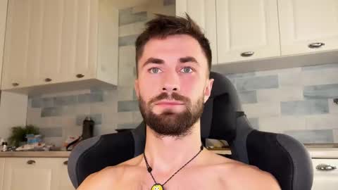 Snapshot of hey_arnold chatting on November 2025 09:11:01 PM Arnold online show from November 2025 09:11:01 PM