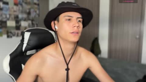 hey_cesard online show from October 2025 03:22:02 PM