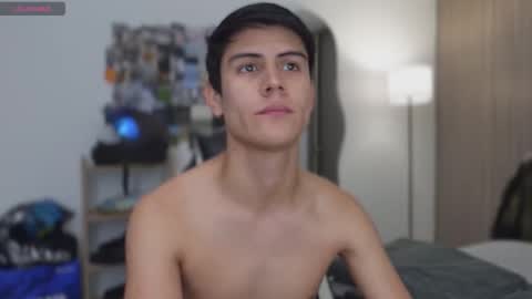 hey_cesard online show from December 2025 04:05:01 PM