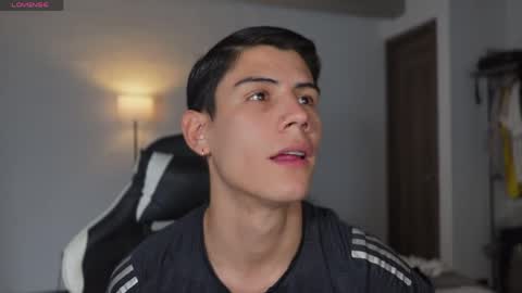 hey_cesard online show from April 2026 02:28:01 PM