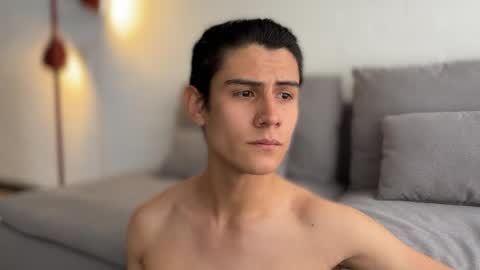 Snapshot of hey_cesard chatting on June 2026 04:01:01 PM hey_cesard online show from June 2026 04:01:01 PM
