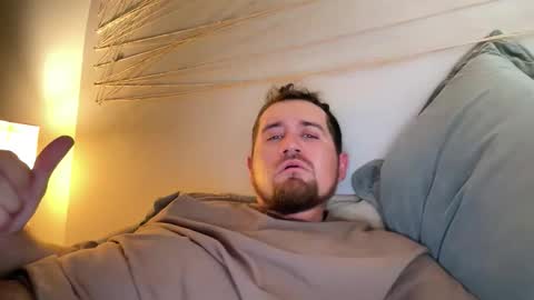 Snapshot of heyitsryan01 chatting on November 2025 06:07:02 PM heyitsryan01 online show from November 2025 06:07:02 PM