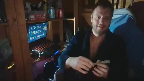 Snapshot of hharveyden chatting on February 2026 10:52:02 PM H Dawg online show from February 2026 10:52:02 PM