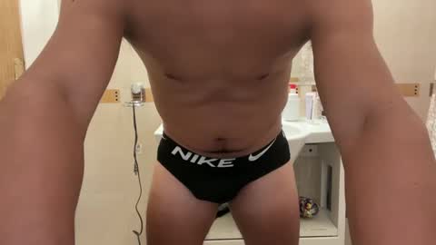 hhernan1 online show from January 2025 10:26:01 PM