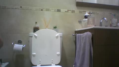 Snapshot of hibridmen chatting on September 2025 06:18:02 PM hibridmen online show from September 2025 06:18:02 PM