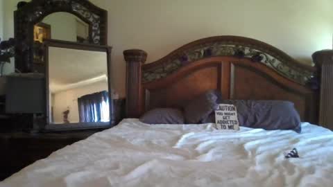 hidden_gold_milf online show from April 2026 05:39:02 PM