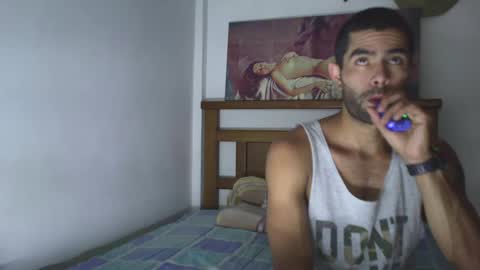 hideonbush online show from October 2025 02:54:01 AM