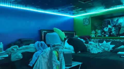 HiGHNESS CANNA online show from February 2026 06:17:01 AM