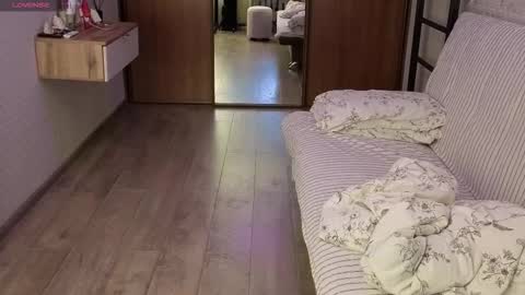 HIHIKA online show from February 2026 03:51:01 PM