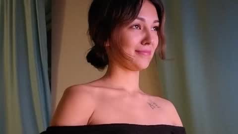 HIHIKA online show from April 2026 10:12:02 PM