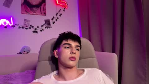 Snapshot of hiidear chatting on February 2026 07:46:01 PM twinkvadusha online show from February 2026 07:46:01 PM