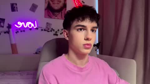 Snapshot of hiidear chatting on March 2026 07:03:02 AM twinkvadusha online show from March 2026 07:03:02 AM