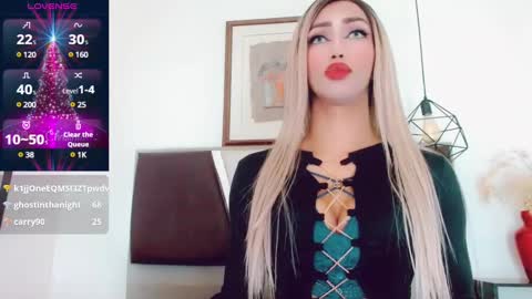 Hilary Avilan online show from December 2024 07:56:01 PM