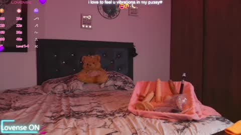 LUNA new account  FOLLOW ME online show from January 2025 01:52:01 AM