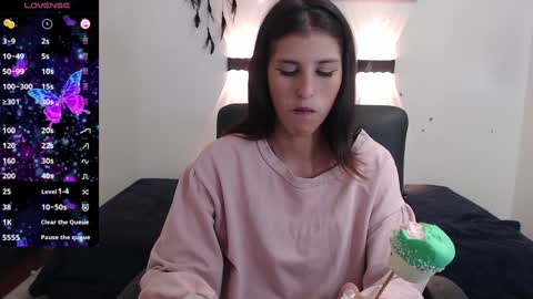 H I L A R Y online show from December 2024 06:35:01 AM