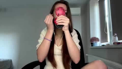 Hi Im Elizabeth online show from October 2025 12:08:02 PM