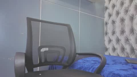  Hillary  online show from February 2026 10:03:02 PM