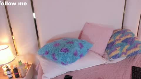 Hillary online show from February 2025 10:48:01 PM