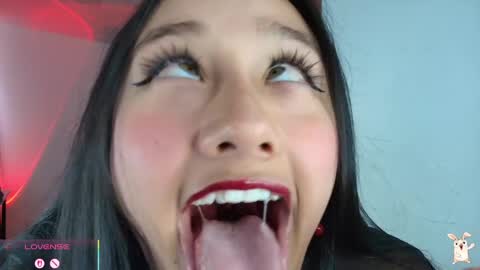 Snapshot of hinata_21_ chatting on May 2026 10:06:02 PM hinata online show from May 2026 10:06:02 PM