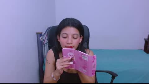 Snapshot of hinata_9 chatting on October 2025 02:15:01 AM      0600AM-1100AM - online show from October 2025 02:15:01 AM