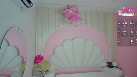 hinata_dolly online show from April 2026 11:08:01 AM