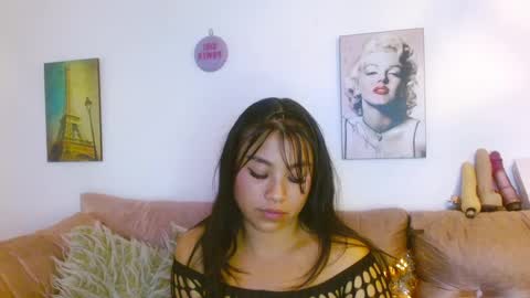 hinata lee online show from January 2025 12:18:01 PM