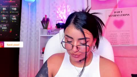 Snapshot of hinataweed01 chatting on December 2024 09:28:02 AM  Karol  Independent Model online show from December 2024 09:28:02 AM