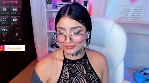 Snapshot of hinataweed01 chatting on February 2025 06:47:02 AM  Karol  Independent Model online show from February 2025 06:47:02 AM