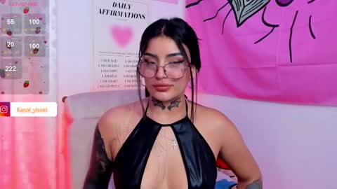Snapshot of hinataweed01 chatting on March 2025 11:39:01 PM  Karol  Independent Model online show from March 2025 11:39:01 PM
