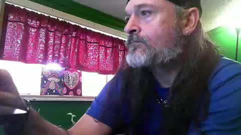 hippiedad333 online show from March 2026 10:37:02 PM