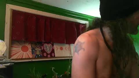 hippiedad333 online show from April 2026 09:41:02 AM