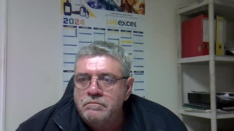 hippo online show from December 2024 05:04:01 PM