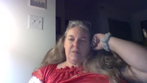 Snapshot of hippysnewhere chatting on May 2026 09:26:02 AM hippysnewhere online show from May 2026 09:26:02 AM