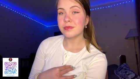 I am Amy ntmu Lets hit 10 Thumbs Up together online show from March 2026 04:12:01 PM