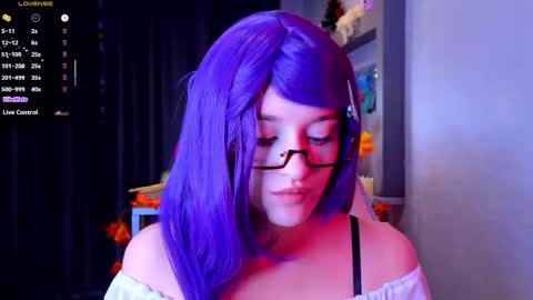 Ella online show from November 2025 06:18:02 PM