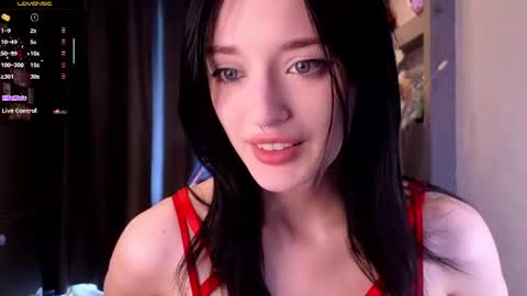 Snapshot of hisoka__akerley chatting on July 2026 07:43:01 AM Ella online show from July 2026 07:43:01 AM