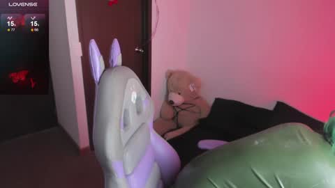 Snapshot of hitomi_arata chatting on January 2025 05:56:01 PM Hitomi Arata online show from January 2025 05:56:01 PM