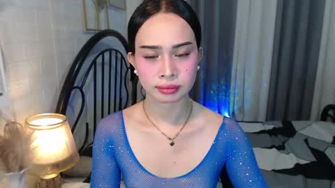 Snapshot of hoelymolly chatting on May 2026 11:12:03 PM hoelymolly online show from May 2026 11:12:03 PM