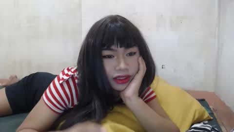 Snapshot of hoelyrafaela chatting on May 2026 06:40:02 AM Rafaela3 online show from May 2026 06:40:02 AM