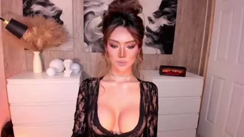 Ms. Laura online show from June 2026 11:03:02 AM