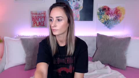 Holi Hurricane online show from October 2025 01:16:01 AM